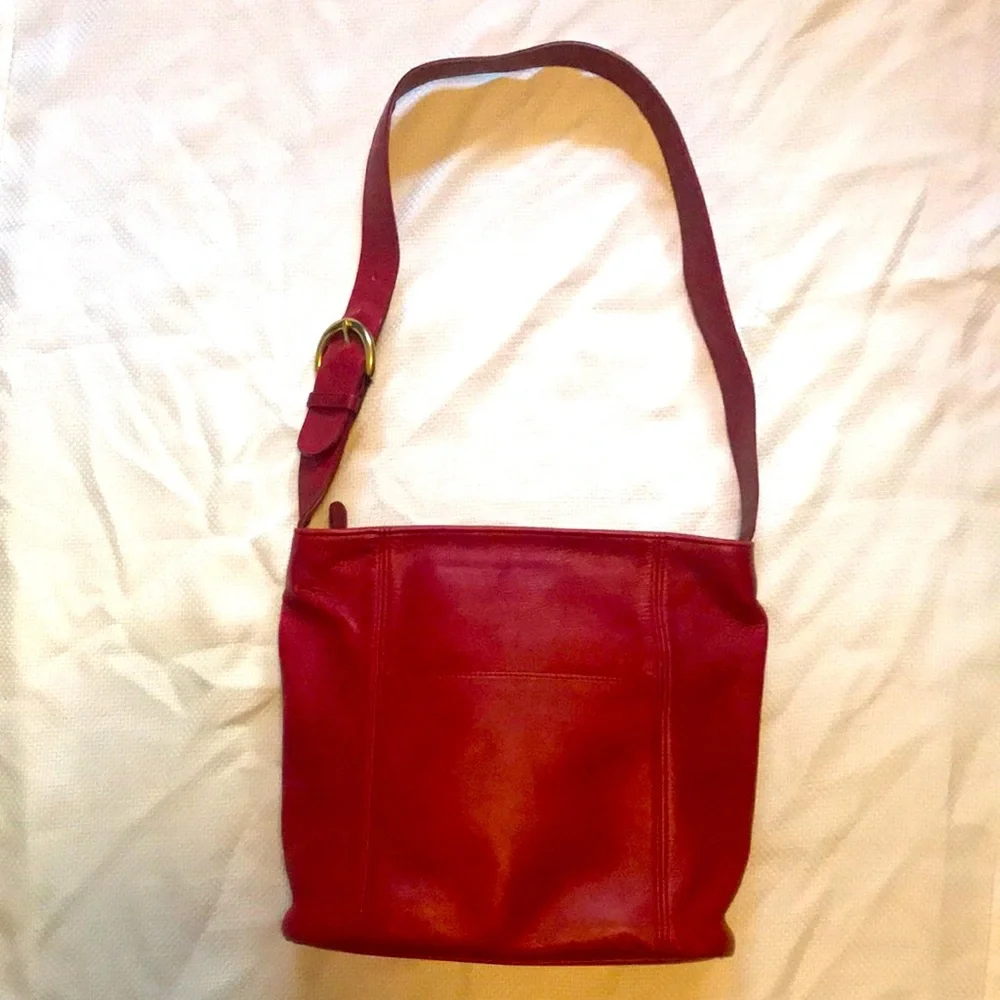 Vintage Cherry Red Coach Purse - Picture 5 of 16